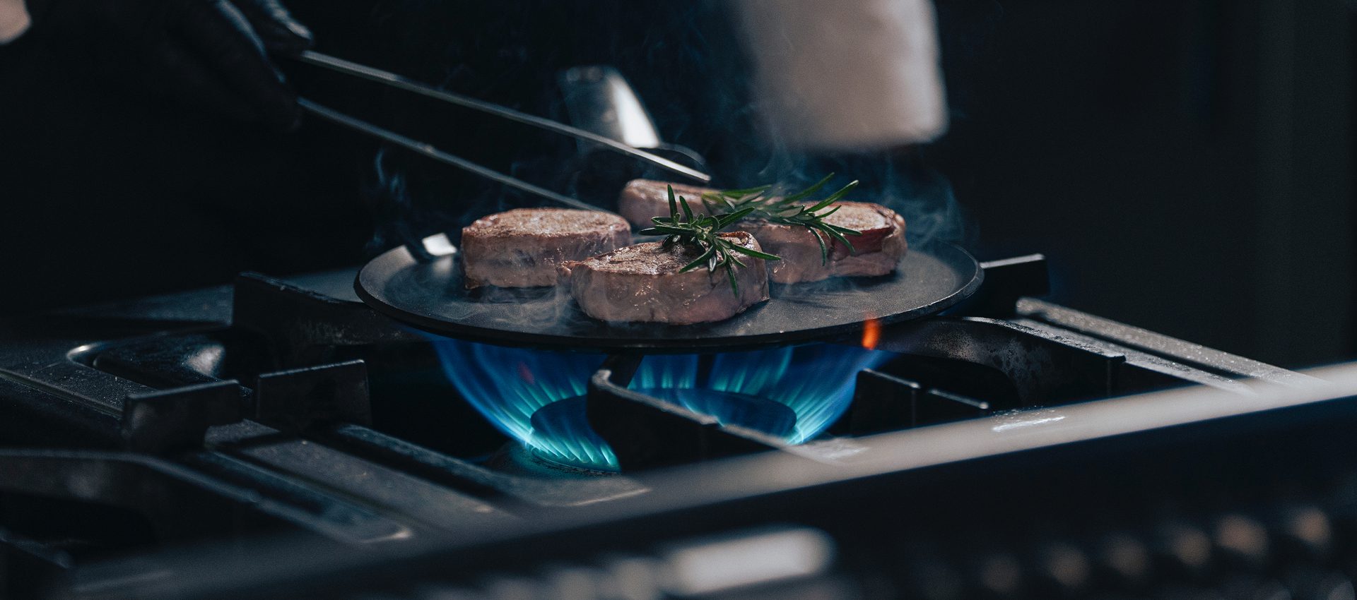 Filetto di Maialino con cipolle grigliate