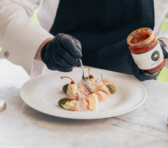 Carrè di suino con patè di carciofi